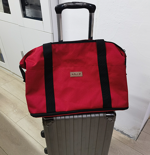 拉杆箱上用包
